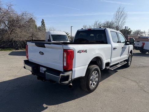 Used 2024 Ford F250 XLT image 5