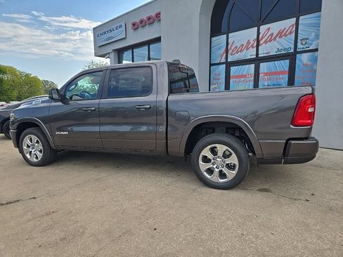 Used 2026 RAM 1500 Big Horn AWD/4WD image 7