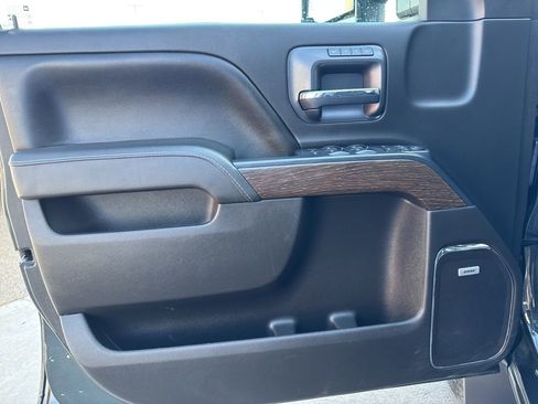 Used 2017 GMC Sierra 2500 Denali w/ Duramax Plus Package image 13