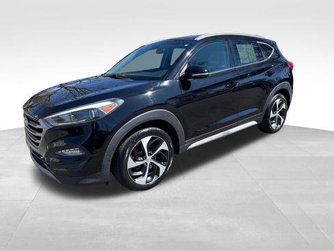 Used 2017 Hyundai Tucson Sport image 3