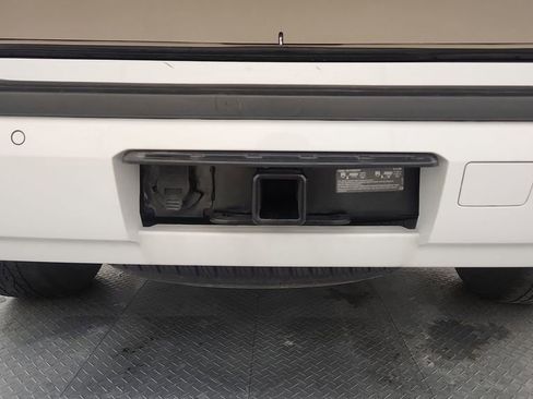 Used 2017 Chevrolet Tahoe LT w/ LT Signature Package image 15