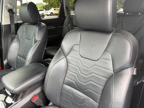 Used 2022 Kia Telluride SX w/ SX Prestige Package AWD/4WD image 12
