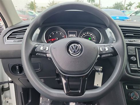 Certified 2021 Volkswagen Tiguan S image 17