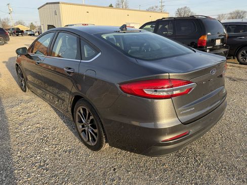 Used 2020 Ford Fusion SEL FWD image 3