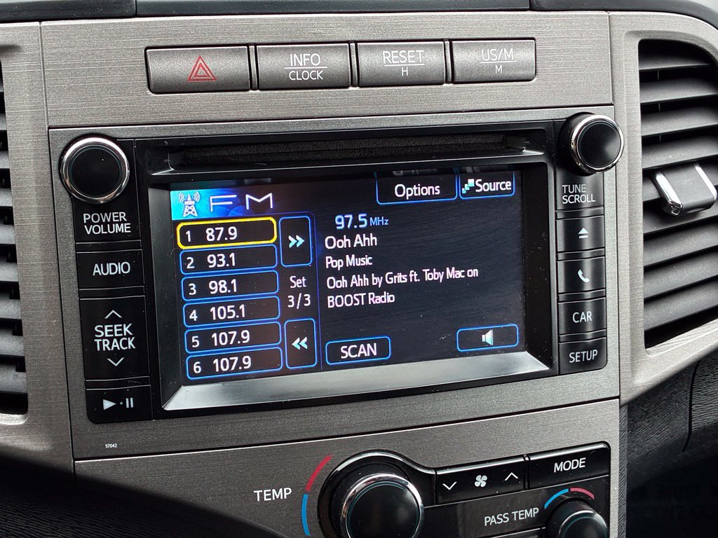 Used 2014 Toyota Venza LE AWD/4WD image 17