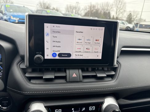 Used 2024 Toyota RAV4 XLE image 25