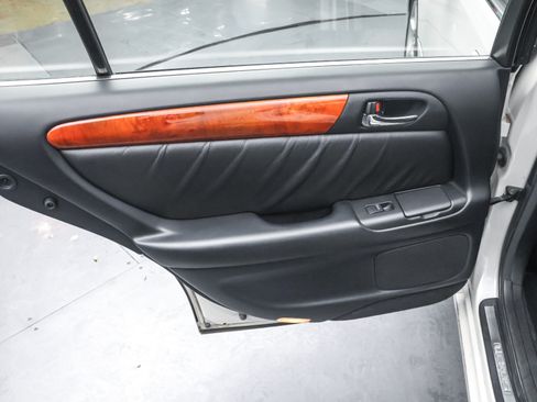 Used 2003 Lexus GS 300 w/ Leather Trim Pkg RWD image 21