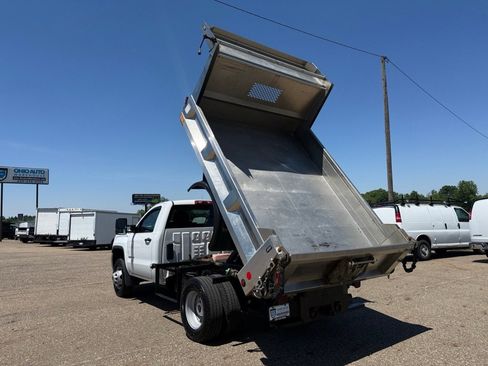 Used 2018 GMC Sierra 3500 4x4 Regular Cab w/ Sierra Convenience Package image 9