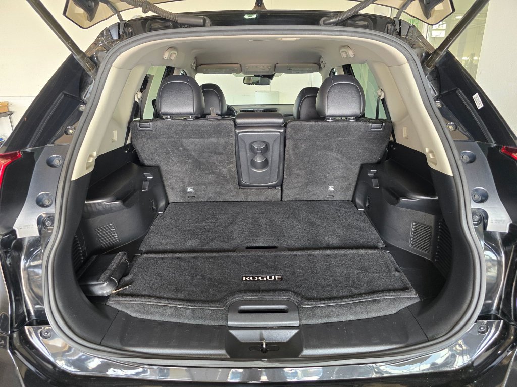 Used 2019 Nissan Rogue SL AWD/4WD image 30