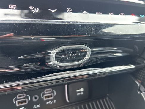 New 2026 Jeep Grand Cherokee Altitude AWD/4WD image 23