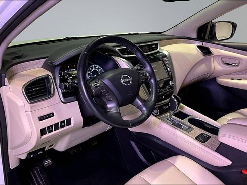 Used 2023 Nissan Murano SV AWD/4WD image 16