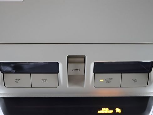 New 2025 MAZDA CX-30 AWD 2.5 S w/ Preferred Package image 43