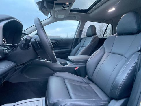 Used 2025 Subaru Outback Limited image 12