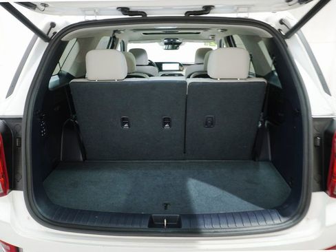 Used 2021 Hyundai Palisade Limited image 9