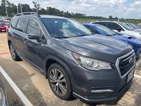 Used 2021 Subaru Ascent Limited w/ Technology Package AWD/4WD image 2