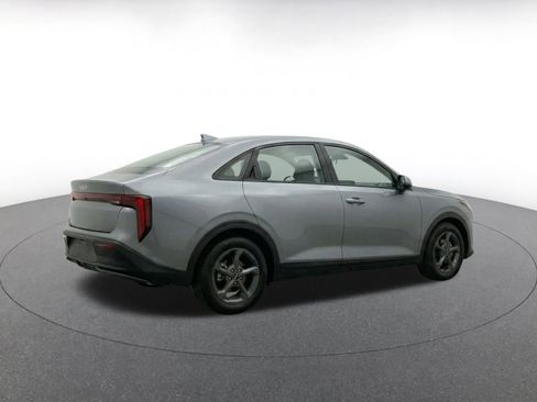 Used 2025 Kia K4 FWD image 9