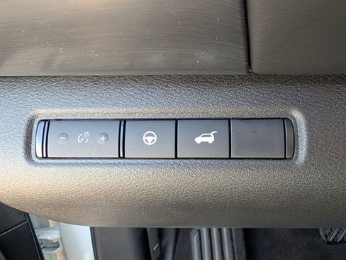 New 2026 Nissan Pathfinder Rock Creek AWD/4WD image 31