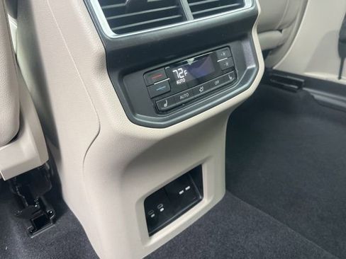 New 2026 Volkswagen Atlas SEL Premium R-Line image 28