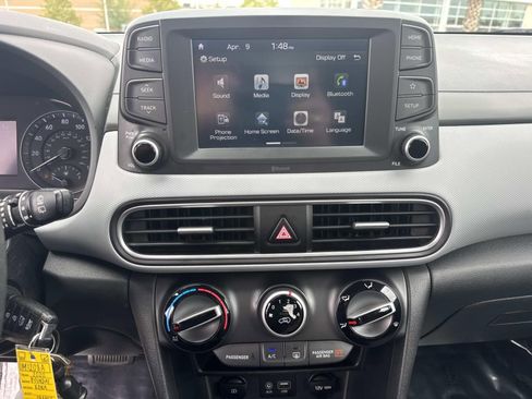 Used 2020 Hyundai Kona SE FWD image 27