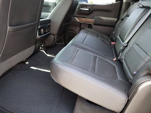 Used 2022 GMC Sierra 1500 Denali w/ Denali Premium Package image 18