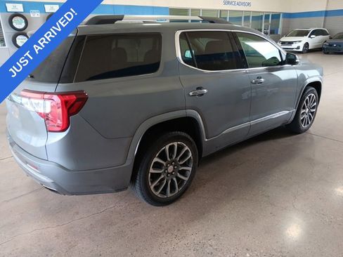 Used 2021 GMC Acadia Denali w/ Denali Ultimate Package image 3