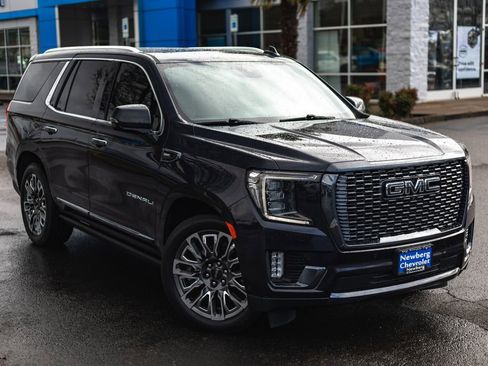 Used 2023 GMC Yukon Denali Ultimate image 2