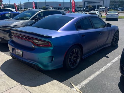 Used 2023 Dodge Charger Scat Pack RWD image 4