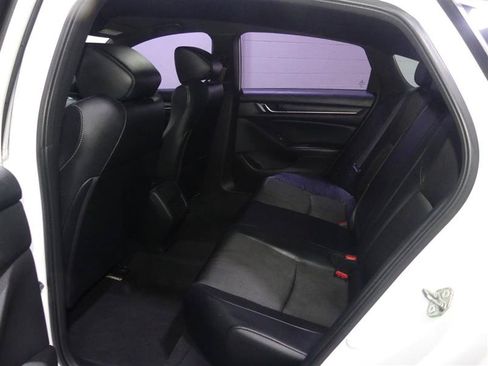Used 2018 Honda Accord Sport image 26