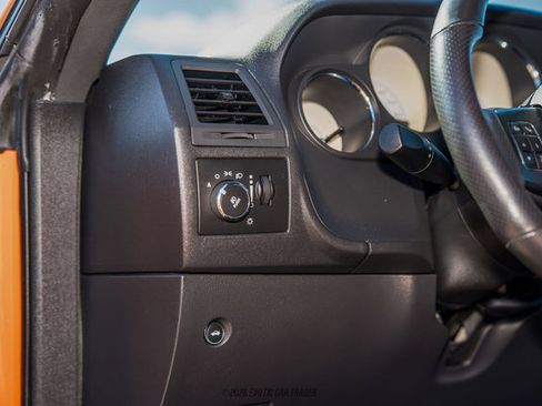 Used 2014 Dodge Challenger R/T RWD image 22