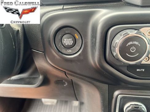 Used 2021 Jeep Wrangler Unlimited Sahara AWD/4WD image 22