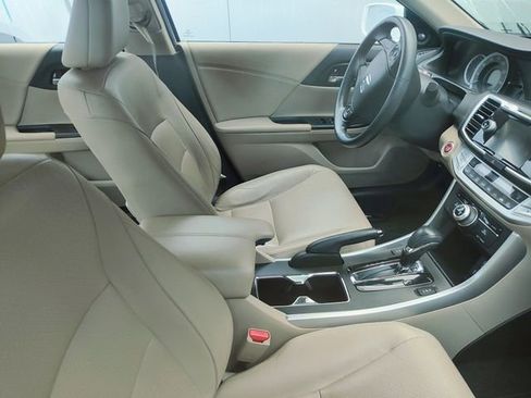 Used 2015 Honda Accord EX-L image 4