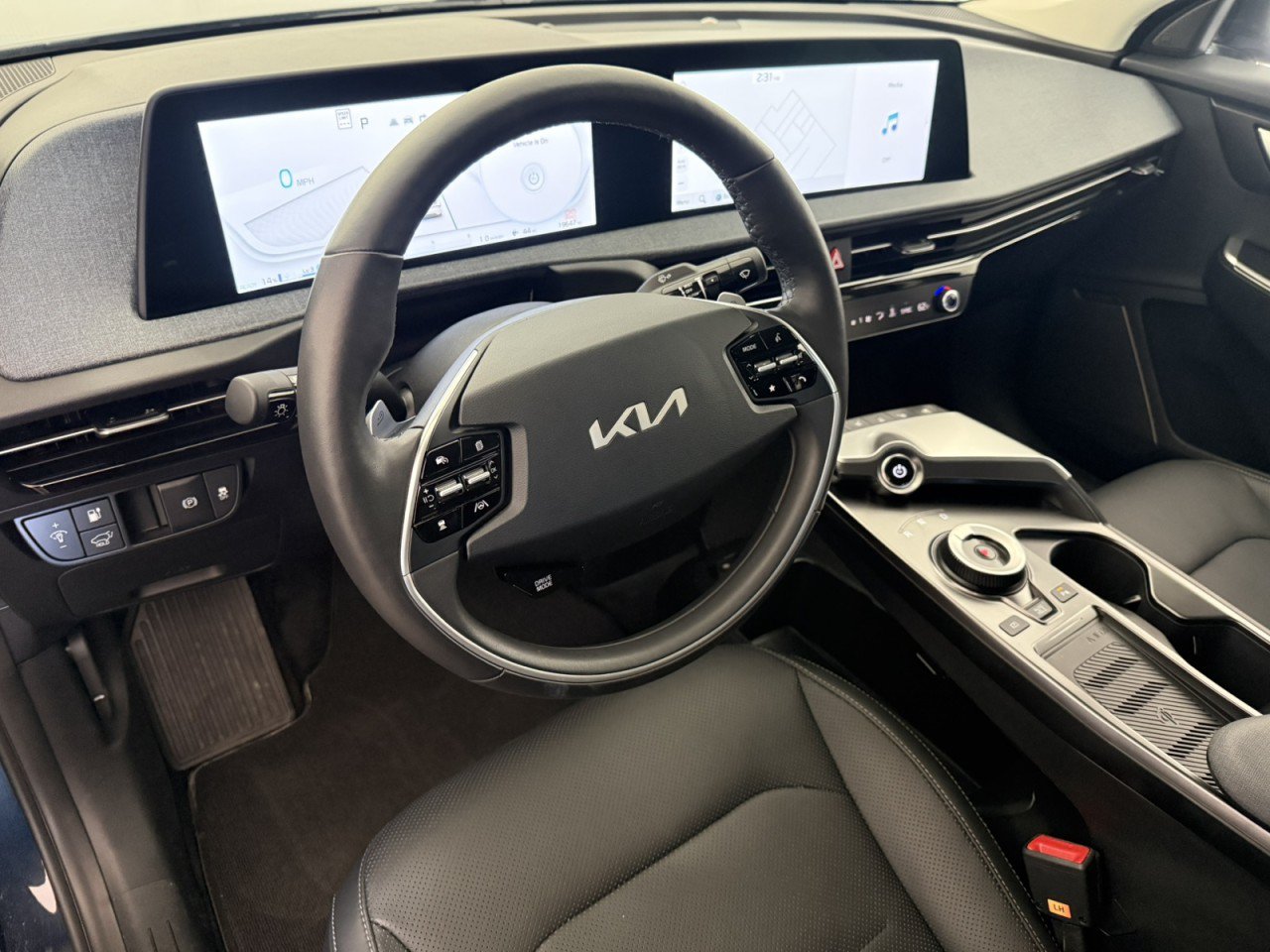 Used 2024 Kia EV6 Wind w/ Wind Technology Package AWD/4WD image 15
