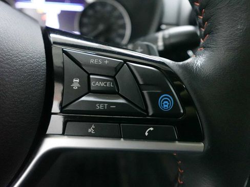 Used 2024 Nissan Altima 2.0 SR FWD image 18