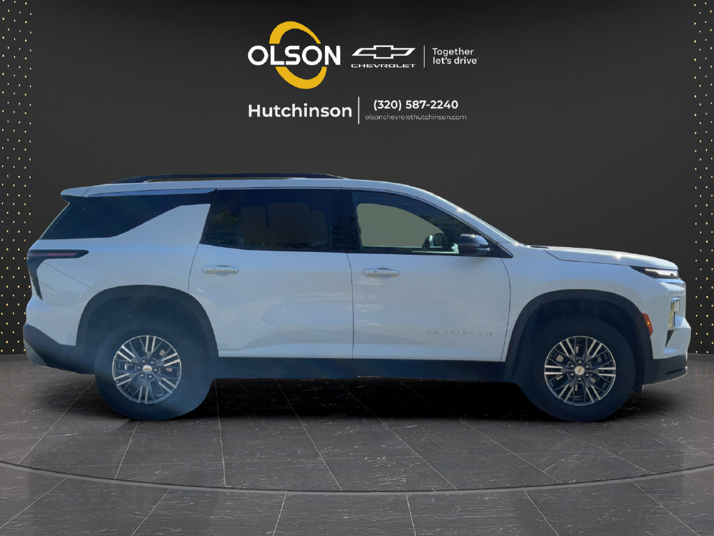 Certified 2026 Chevrolet Traverse LT w/ Driver Confidence Package AWD/4WD image 14