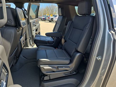 New 2026 GMC Yukon XL Denali w/ Denali Reserve Package image 16