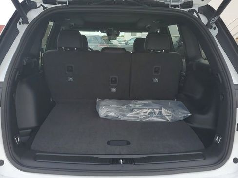 New 2025 Jeep Grand Cherokee Limited image 10