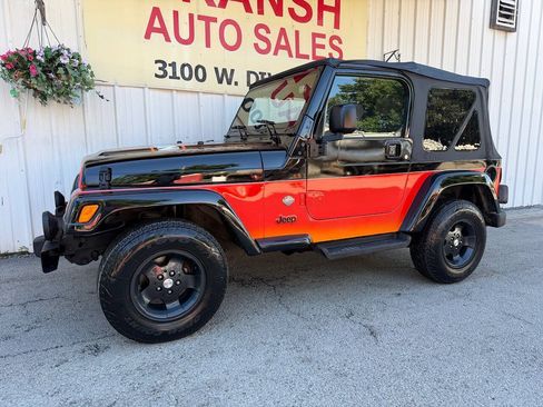 Used 2003 Jeep Wrangler Sahara AWD/4WD image 11