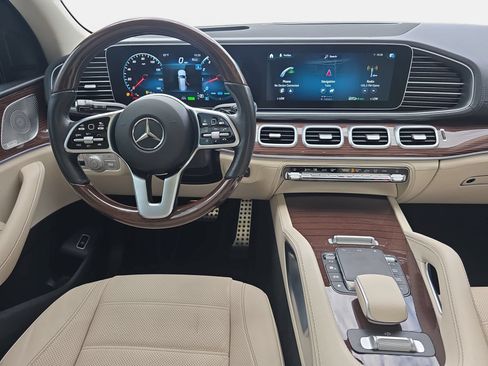 Certified 2023 Mercedes-Benz GLS 580 4MATIC image 9
