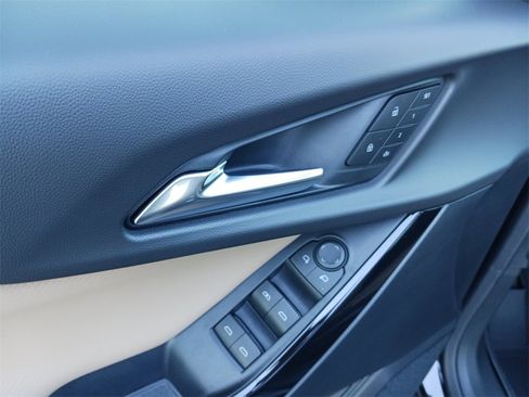 New 2026 Chevrolet Equinox ACTIV w/ Convenience Package III image 30