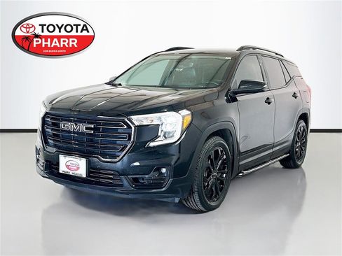 Used 2022 GMC Terrain SLT w/ LPO, 'HIT The Road' Package image 1