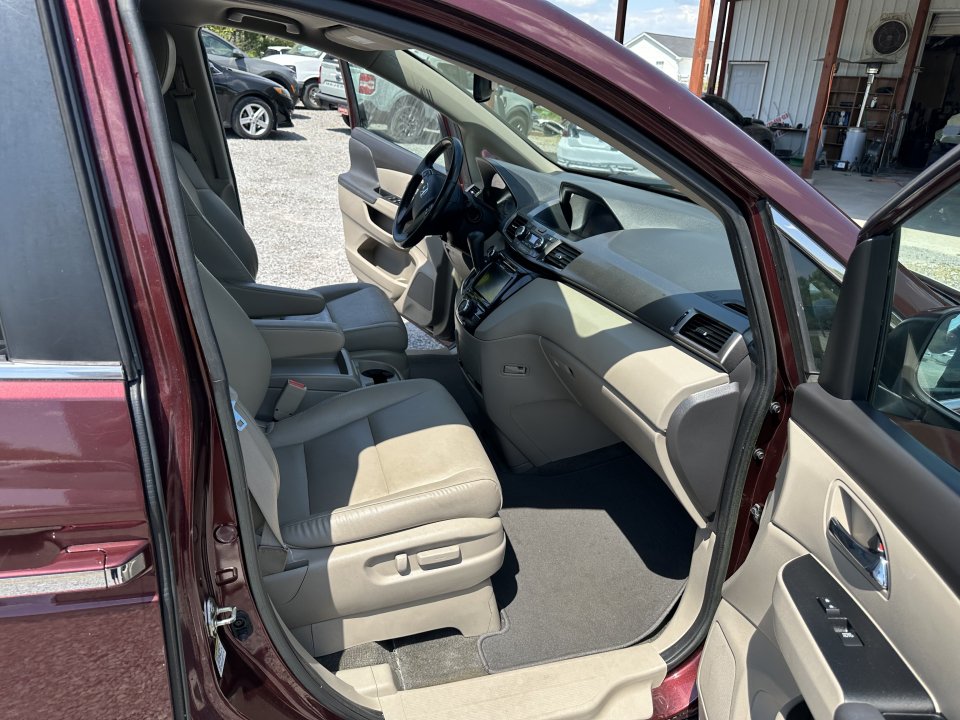 Used 2017 Honda Odyssey EX-L image 19