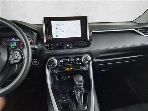 Certified 2025 Toyota RAV4 XLE AWD/4WD image 15