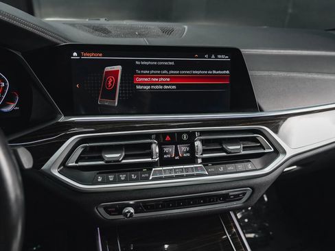 Used 2020 BMW X7 M50i image 73