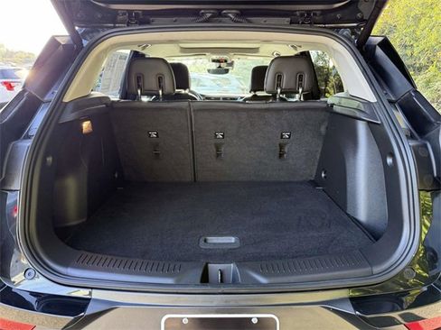 Certified 2022 Buick Encore GX Essence w/ Advanced Technology Package image 11