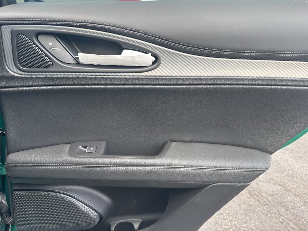 New 2026 Alfa Romeo Stelvio Sprint AWD/4WD image 23