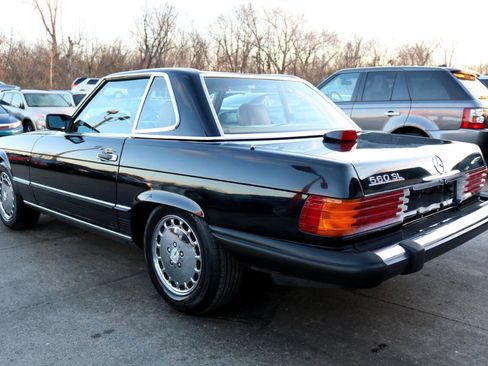 Used 1986 Mercedes-Benz 560 SL image 11