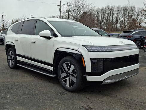 New 2026 Hyundai Ioniq 9 SEL image 1