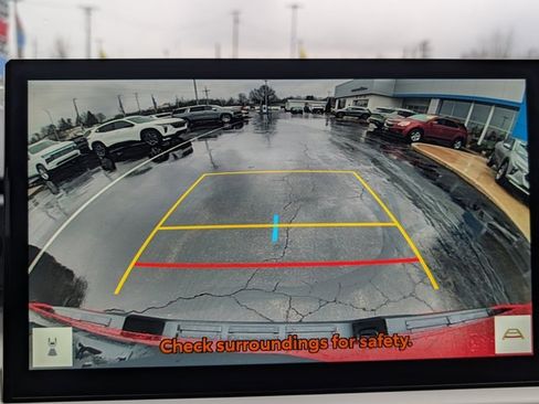 Used 2024 Toyota Tacoma TRD Off-Road image 23