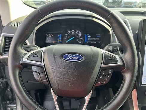 Certified 2022 Ford Edge SEL w/ Convenience Package image 16
