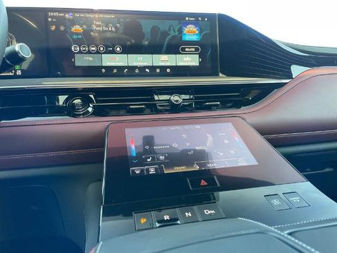 Certified 2025 INFINITI QX80 Autograph image 23